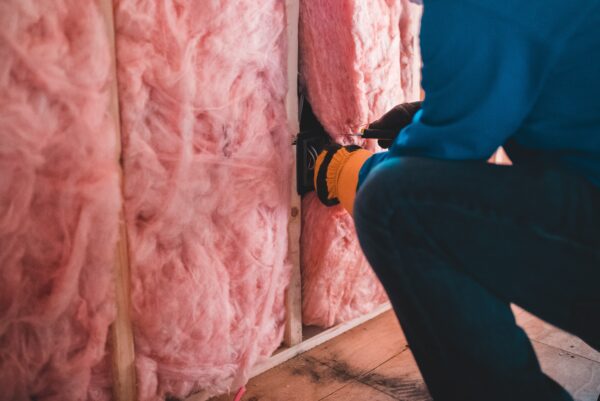 Buiding insulation for infrared heating, energy bills, save money